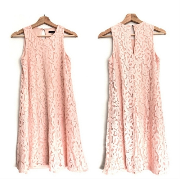 Pink lace daytime party dress - Picture 3 of 5